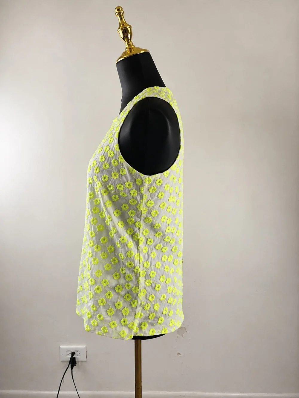 J.CREW Women’s Embroidered Floral Top Cotton Size 4